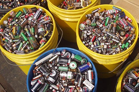 灵宝涧西管委会高价叉车蓄电池回收,灯塔电源磷酸电池回收|收废旧新能源电池